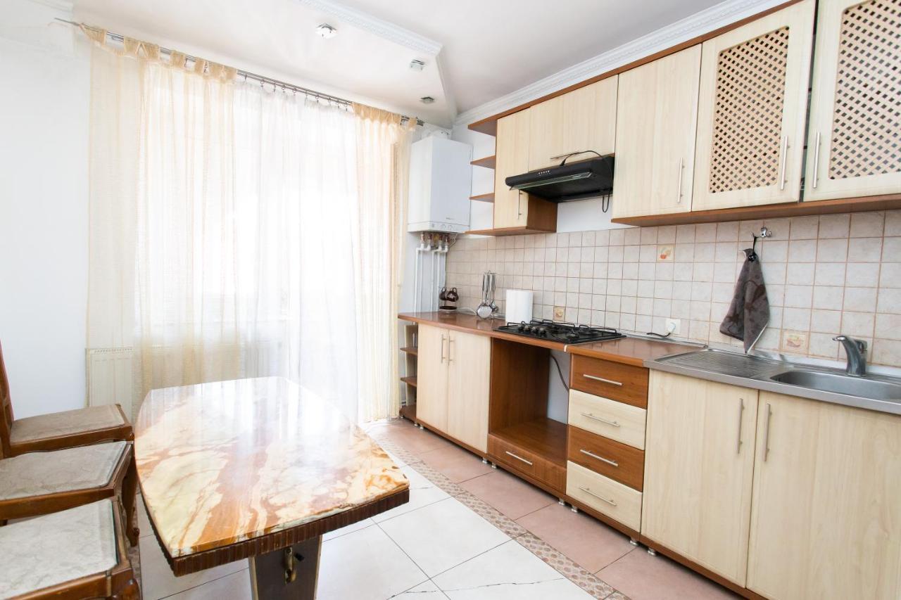 2 Кім. Квартира З Видом На Озеро+5 Хв Доцентру Ternopil Exterior photo